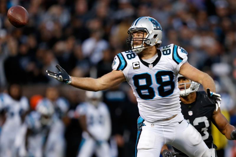 Greg Olsen, Mother Susan Raise over $100,000 for Breast Cancer Research